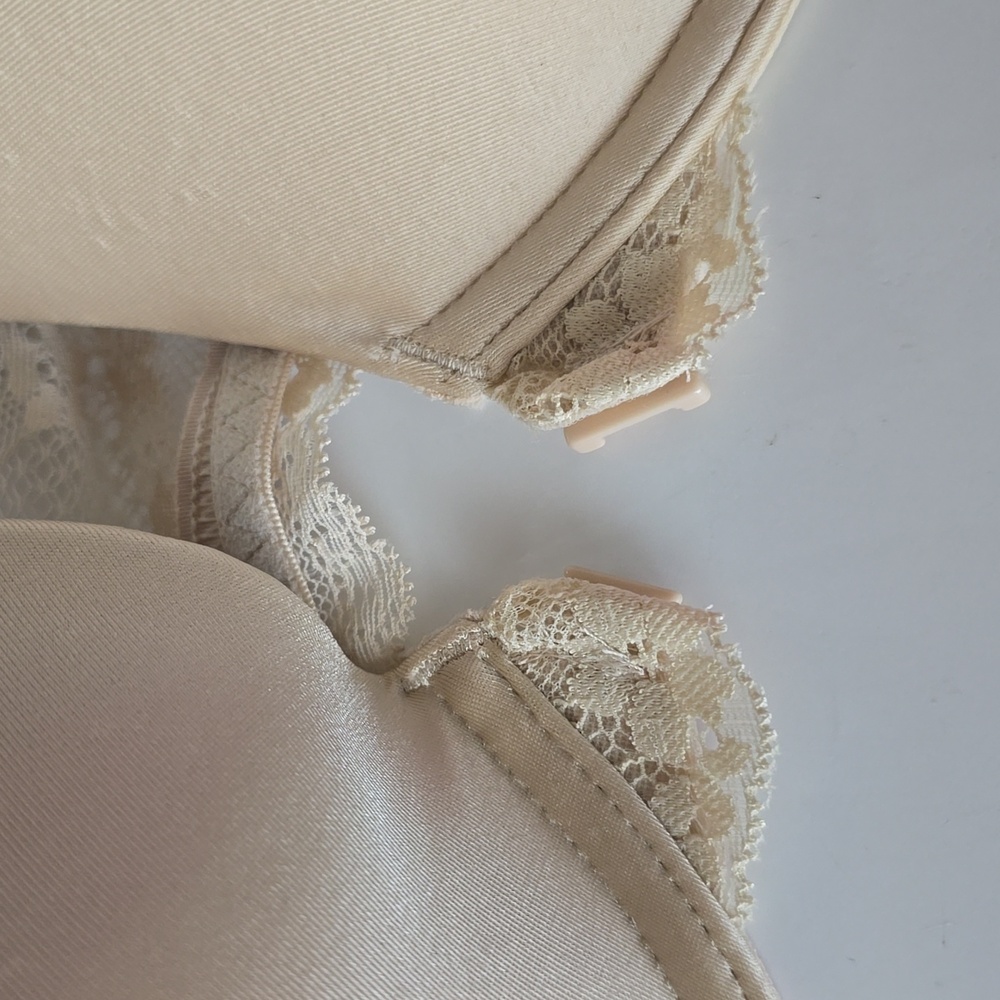 Maidenform 40C Front Close Beige Underwire Bra NWT - Picture 6 of 8